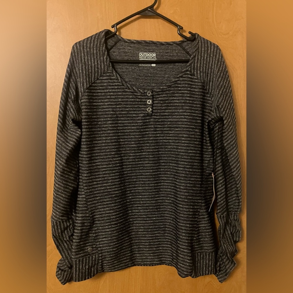 Outdoor Research Women's Gray/Black Mikala Henley Long Sleeve Top size Large